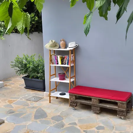 Kate-mari Alojamento de Acomodação e Pequeno-almoço 3*