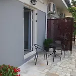 Kate-mari B&B